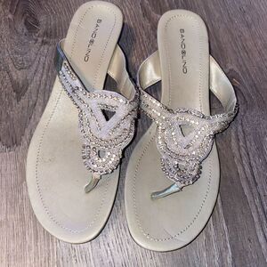 Like New Bandolino Embellished Slip-on Sandal SZ 10 M